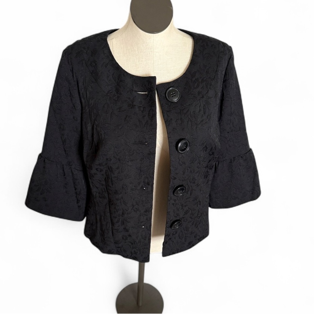 Apt. 9 Black Tie Blazer floral
embossed pattern 3/4 length bell Size 16W